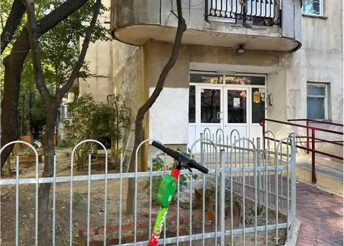 Ralav * بوخارست