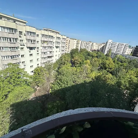 Ralav Бухарест