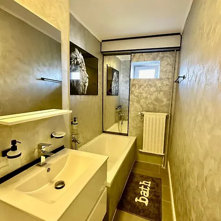 Ralav Apartamento *